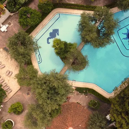 Sweetness & Pool * Sorrento